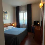 La Terrazza Ξενοδοχείο 3*