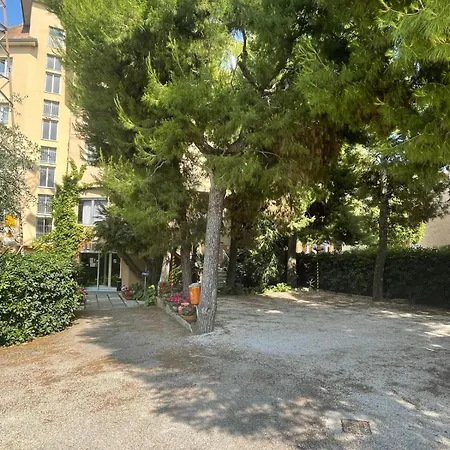 La Terrazza Hotel 3*